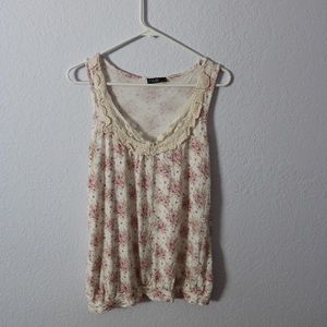 Floral tank top with lace trim